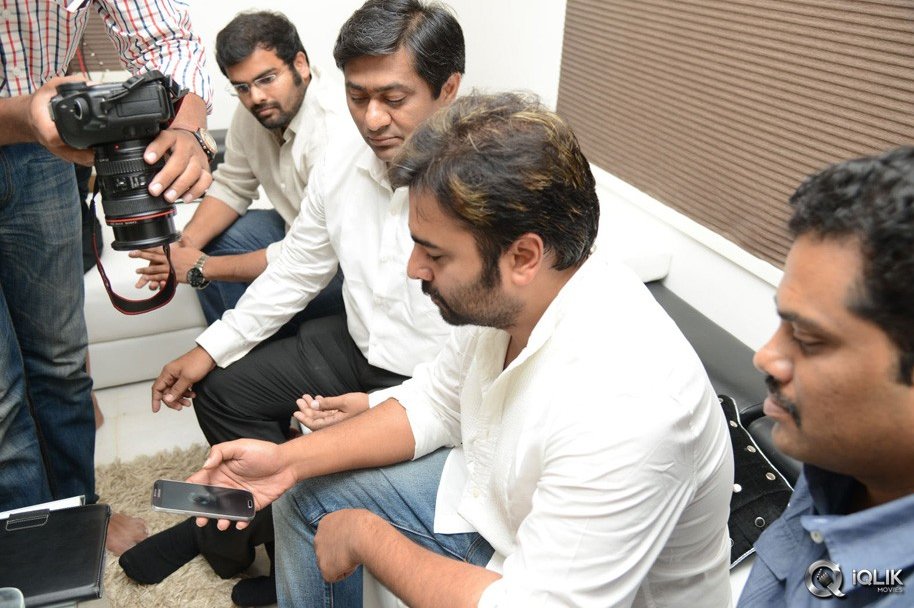 Nara-Rohith-Launches-iQlik-Movies-Android-APP